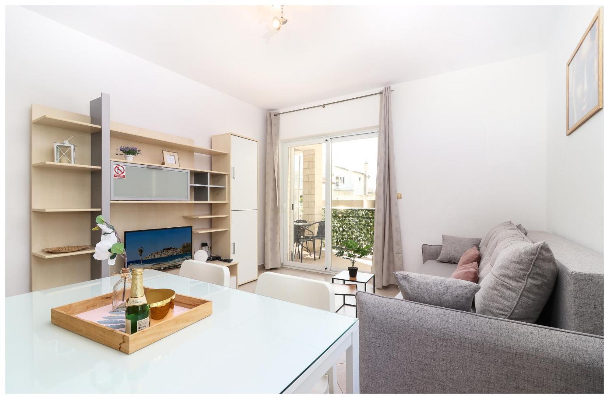 Apartment M&z *
